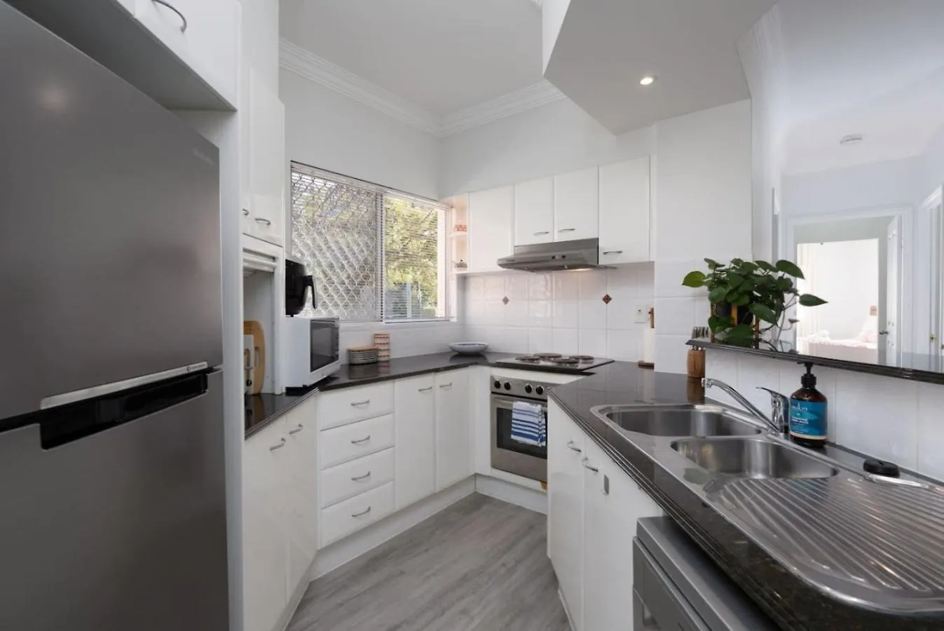 The Little Royale - Central 2B In Broadbeach Gold Coast Apartment